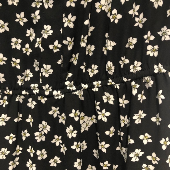 BB Dakota Floral Education Dress - Picture 7 of 9